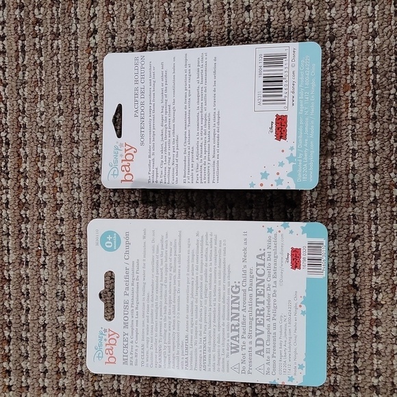 Disney Mickey Mouse pacifier & pacifier holder New in box BPA free 0 months + - Picture 7 of 9